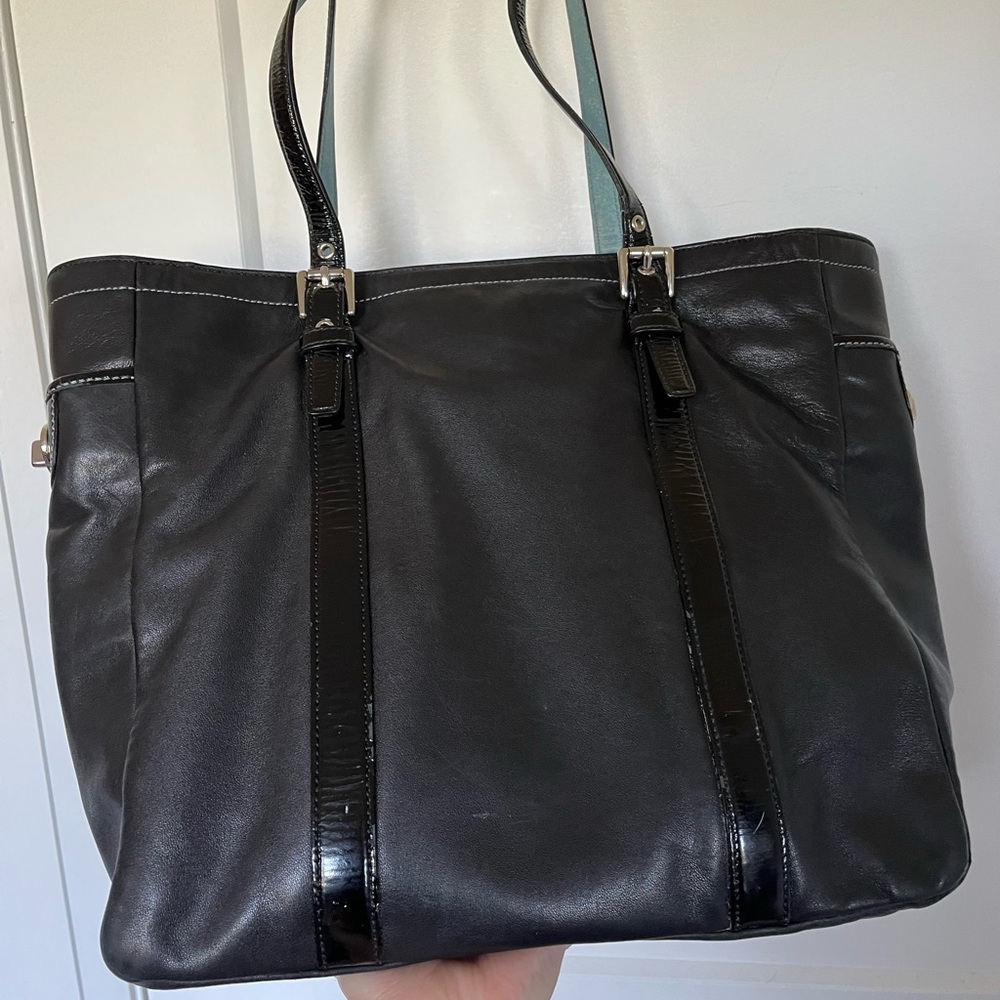 Coach 90s Black Leather Shoulder Bag - Picture 8 of 16